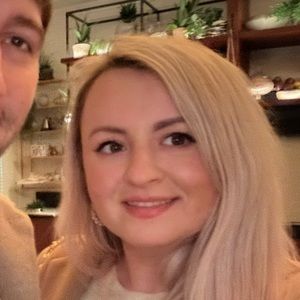 Meet your Posher, Yana